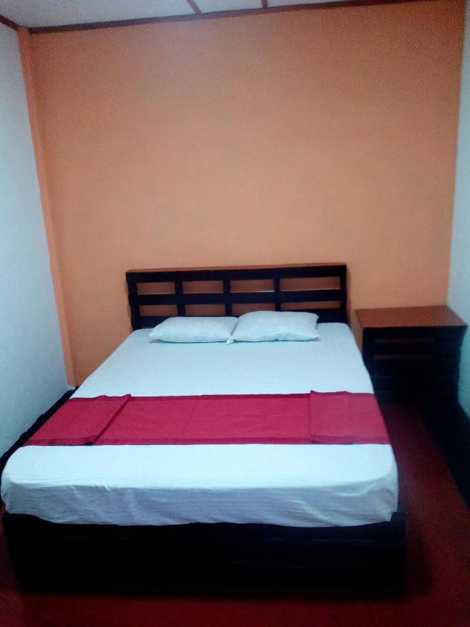 Lily Adam'S Peak Bed and Breakfast Nallathanniya Exteriör bild